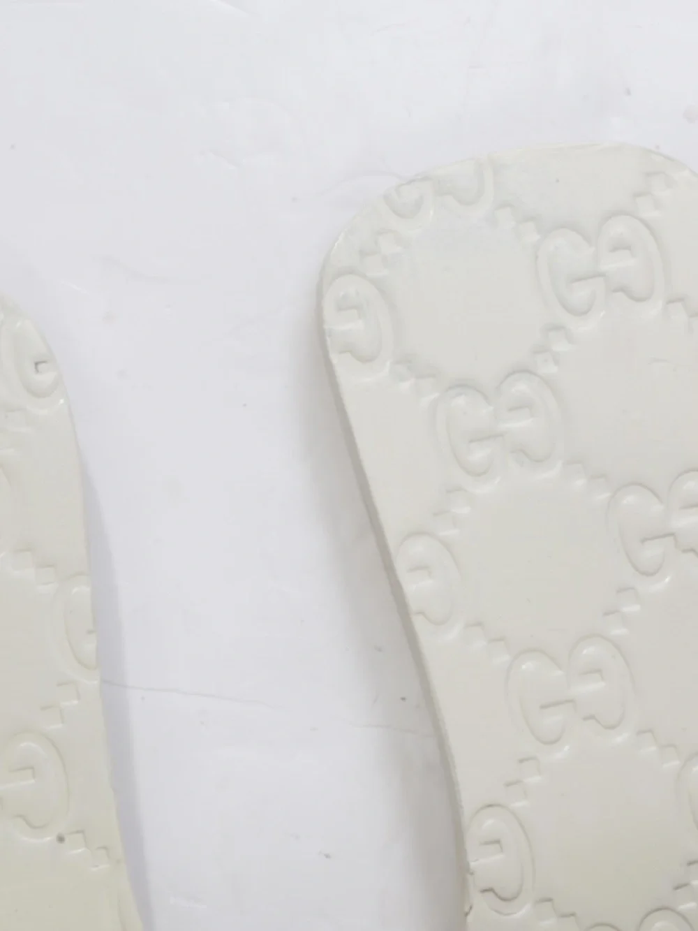 Gucci Vintage GG Monogram Ivory Leather Flat Slide Sandals size 7 Slip On Shoes